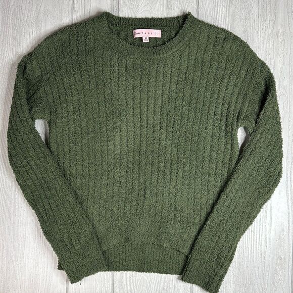Green fuzzy sweater, medium Crave Fame cozy sweater - Picture 1 of 5